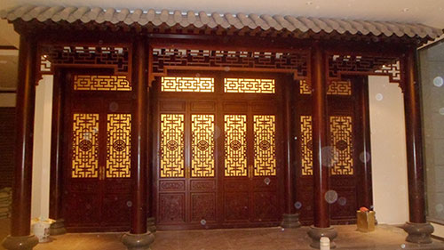 铜川喜迎门中式木作为大家介绍传统中式门窗的种类